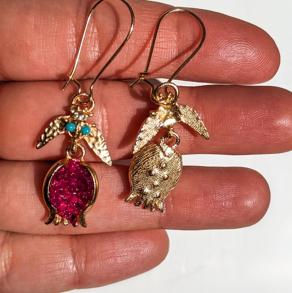 Luxurious Gold Pomegranate Earrings - Picture 5 of 13